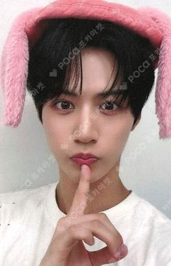 LOST APPLEMUSIC Ian photocard image