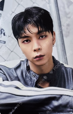 2026 SEASON'S GREETINGS KTOWN4U JOHNNY photocard image