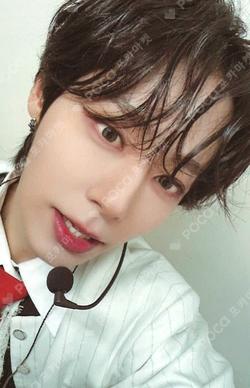 ONEUS 2ND WORLD TOUR ‘La Dolce Vita’ CONCERT KiT HWANWOONG photocard image