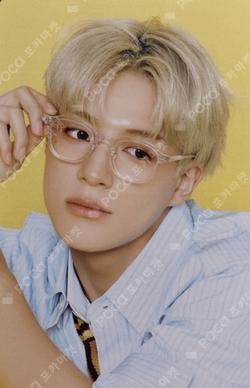 2026 SEASON'S GREETINGS JENO photocard image