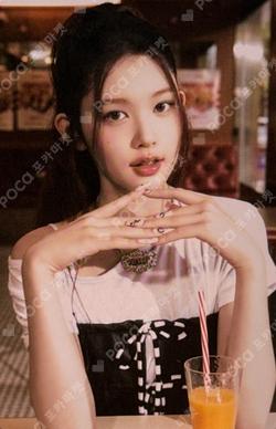 FOCUS RANDOM TRADING CARD B ver. A-Na photocard image