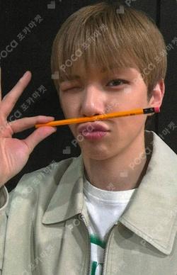 Glow to Haze OLIVE YOUNG KANG DANIEL photocard image