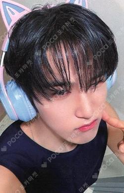 LOST Mubeat JunWoo photocard image