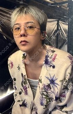 G-DRAGON 2025 WORLD TOUR [Übermensch] IN SEOUL : ENCORE, presented by Coupang Play FAM ZONE G-DRAGON photocard image