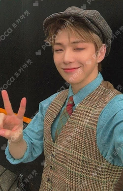 Glow to Haze OLIVE YOUNG KANG DANIEL photocard image