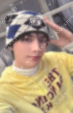 play hard UNIVERSAL SHINYU photocard image