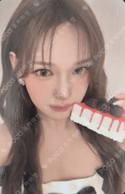 2025 izna 1st FAN-CON [Not Just Pretty] CROP HOODIE ZIP-UP