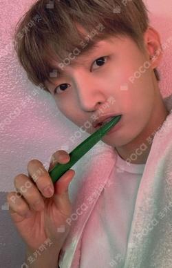 YOON JISUNG 1ST FANCLUB KIT Yoon Ji Sung photocard image