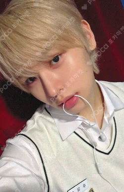 PUSH BACK APPLEMUSIC CHUYOOCHAN photocard image