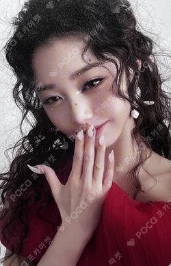 IVE SECRET Barnes & Noble Exclusive WONYOUNG photocard image