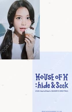 2026 Hearts2Hearts SEASON'S GREETINGS VIDEO EDITION YES24 Carmen photocard image