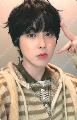 WE : Dream Chaser SOUND WAVE GIUK photocard image