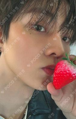 Unexpected hello82 SPECIAL POP-UP Exclusive Q photocard image