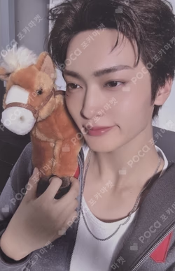 2026 SEASON'S GREETINGS WE ARE CRAVITY CREW STARSHIPSQUARE