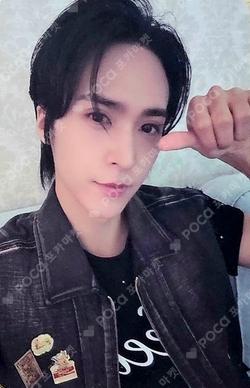 2026 SEASON'S GREETINGS GRAPHIC SIDE Ver. SON DONG WOON photocard image