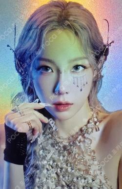 INVU POSTCARD + HOLOGRAM PHOTO CARD SET TAEYEON photocard image