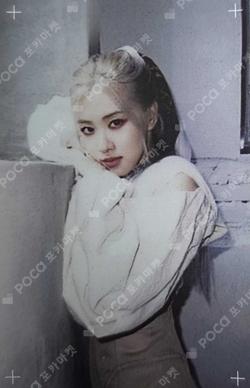 How You Like That ROSE photocard image