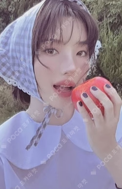 2026 SEASON'S GREETING i-dle & Soil Co. SOYEON photocard image