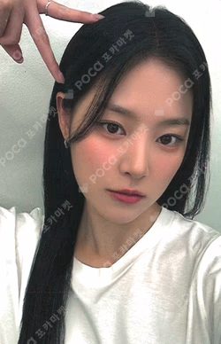 fromm X Loossemble fromm store event HyunJin photocard image