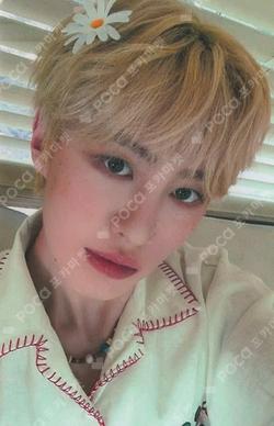 Youth Chapter 3 : ROMANTIC YOUTH fromm store AYDEN photocard image