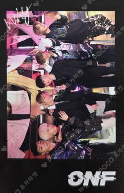 GO LIVE POLAROID SET