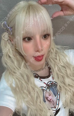 We are QQ MUSIC YUQI photocard image