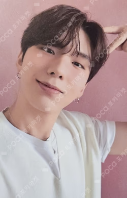 2026 SEASON’S GREETINGS [LOVE FORMULA MONBEBE] KIHYUN photocard image