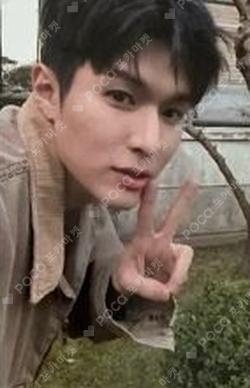 ETERNAL YOUTH : KICK IT Youth ver. UGeon photocard image