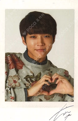 INFINITE NIT SHOP POLAROID SET