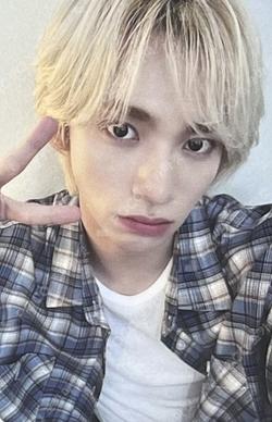 ETERNAL YOUTH : KICK IT EVERLINE JINBEOM photocard image