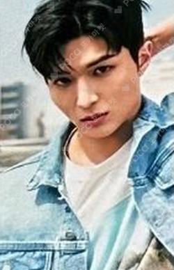 ETERNAL YOUTH : KICK IT RISING ver. Youth ver. UGeon photocard image