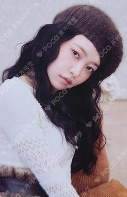 Red Velvet YERI photocard image