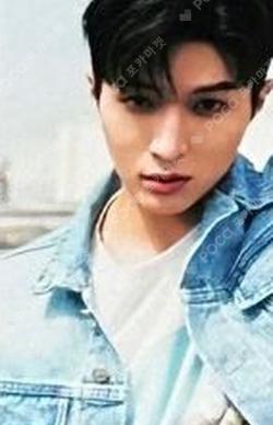 ETERNAL YOUTH : KICK IT RISING ver. Youth ver. UGeon photocard image