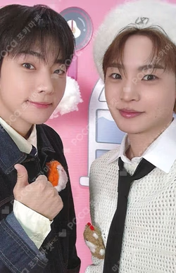 ONF x ONKKOMIZ POP-UP STORE ONKKOMIZ DREAM HOUSE RANDOM TRADING CARD