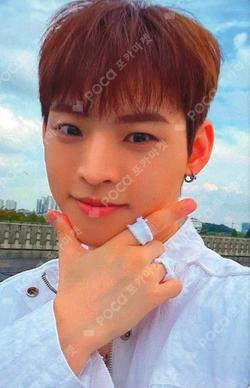 UNBROKEN Over The Rainbow HYOJIN photocard image