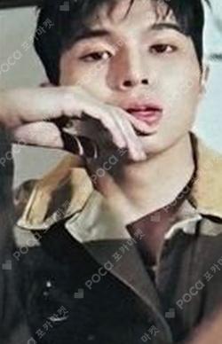 ETERNAL YOUTH : KICK IT EVER ver. UGeon photocard image