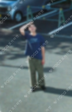 Right Place, Wrong Person POWER STATION LUCKY DRAW RM photocard image