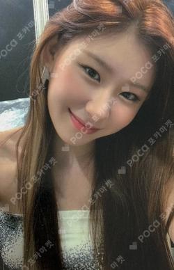 Not Shy YIZHIYU CHAERYEONG photocard image
