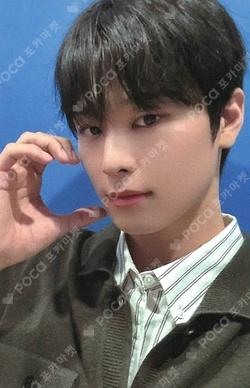 Unexpected EVERLINE JUYEON photocard image