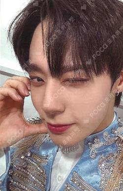 ONEUS 2ND WORLD TOUR ‘La Dolce Vita’ in USA RANDOM PHOTOCARD HWANWOONG photocard image