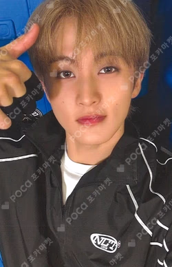 2026 SEASON'S GREETINGS RANDOM TRADING CARD SET B ver. MARK photocard image