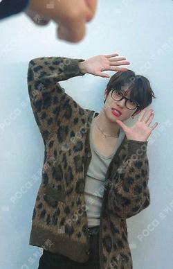 DRIPPIN FAN CONCERT [PLAY : Drippin Adventure] RANDOM SCRATCH MESSAGE + PHOTOCARD SET