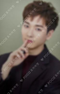 2019 NU'EST FANMEETING L.O.Λ.E PAGE TRADING CARD SET AARON photocard image