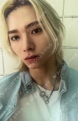 ETERNAL YOUTH : KICK IT RISING ver. Eternal ver. JINBEOM photocard image