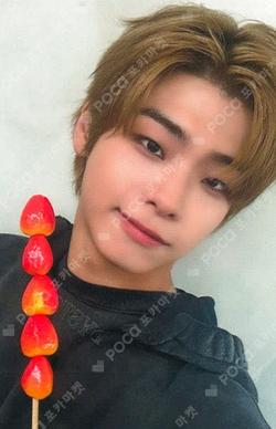 Trophy WITHMUU Kim Do Gyun photocard image