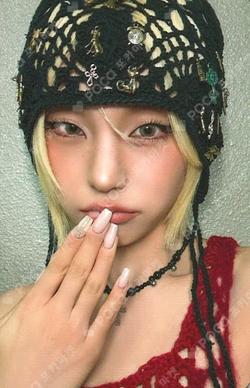 TUNNEL VISION WITHMUU YEJI photocard image