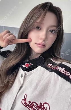 2026 Season’s Greetings [Welcome to Club FIFTY] CHANELLE MOON photocard image