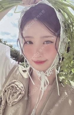 2026 SEASON'S GREETING i-dle & Soil Co. MIYEON photocard image