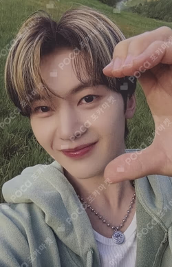 NEVER SAY NEVER MAKESTAR