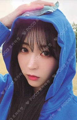 Moon Byul CONCERT TOUR [MUSEUM : village of eternal glow] IN SEOUL RANDOM TRADING CARD Moon Byul photocard image